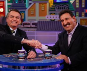 Bolsonaro é entrevistado por Ratinho sobre coronavírus
