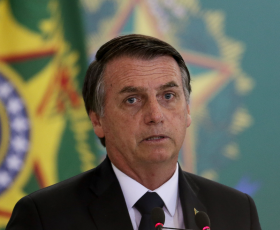 Bolsonaro volta atrás e revoga suspensão de contrato de trabalho por 4 meses