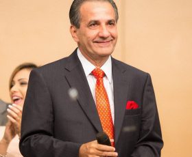 Pastor se manifestou após decisão da justiça autorizar igrejas abertas